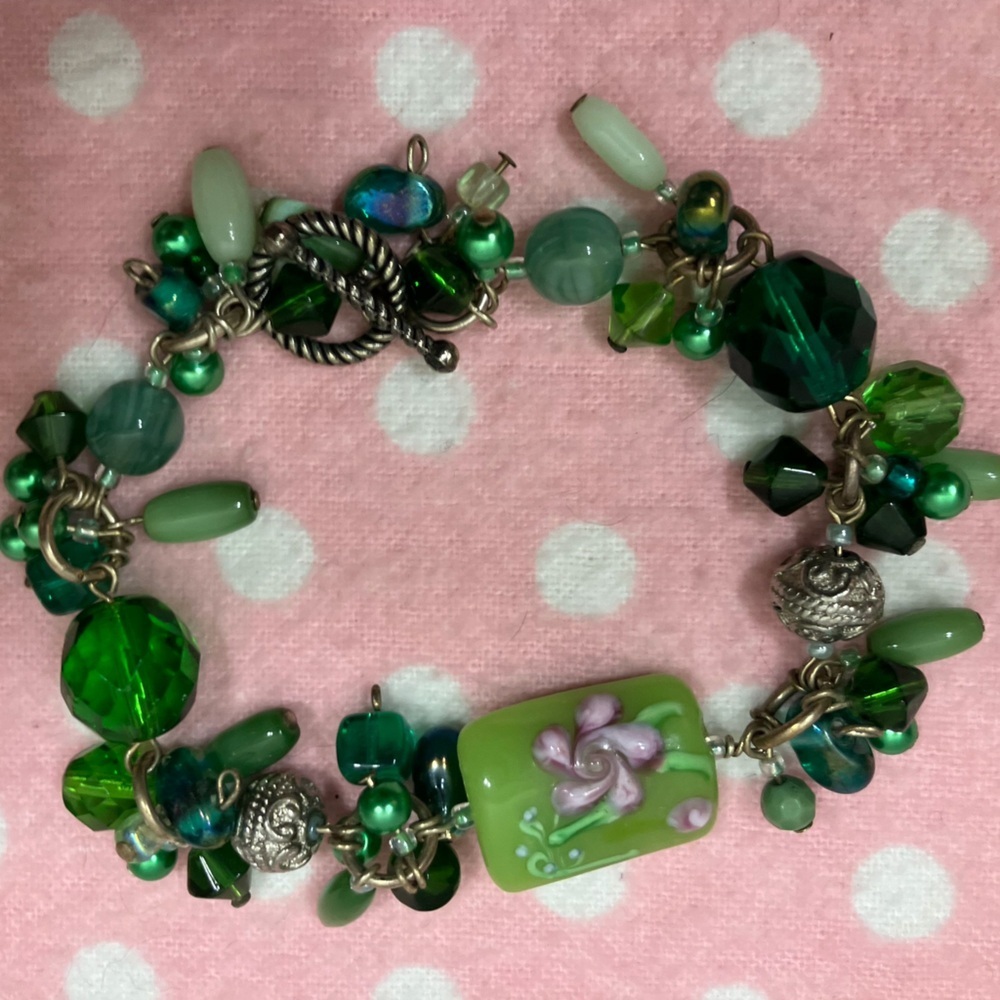 Green Beaded Floral Charm Bracelet